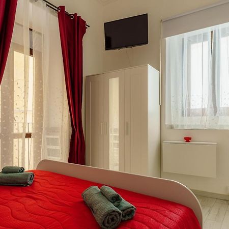 קטאניה Casta Diva Holiday Rooms מראה חיצוני תמונה