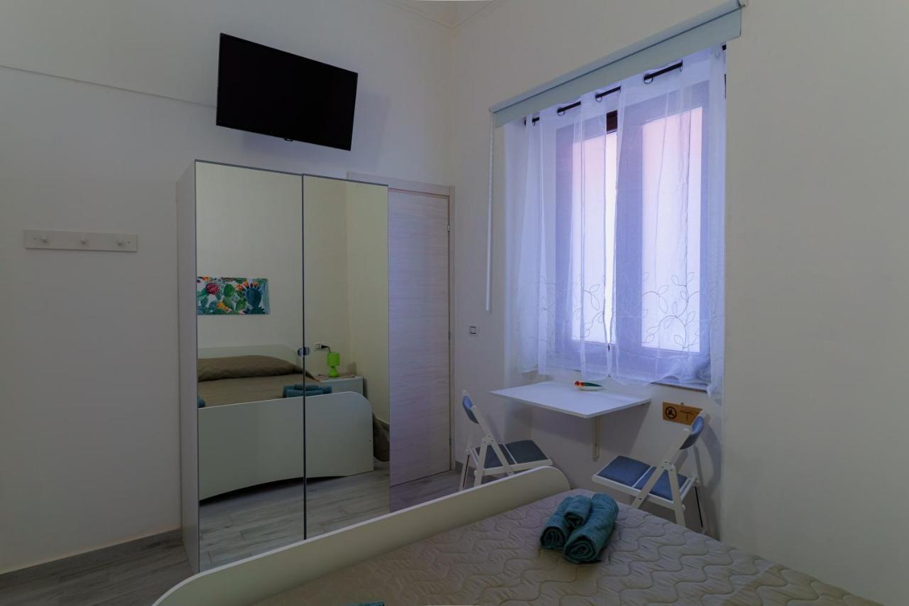 קטאניה Casta Diva Holiday Rooms מראה חיצוני תמונה