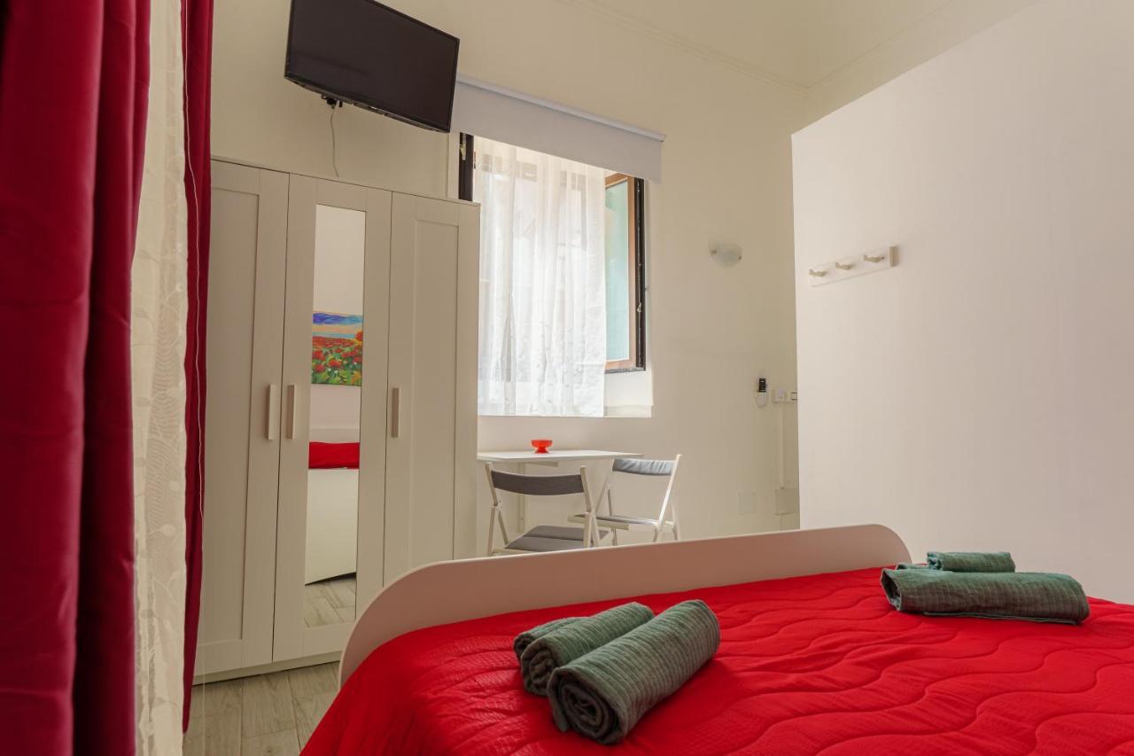 קטאניה Casta Diva Holiday Rooms מראה חיצוני תמונה