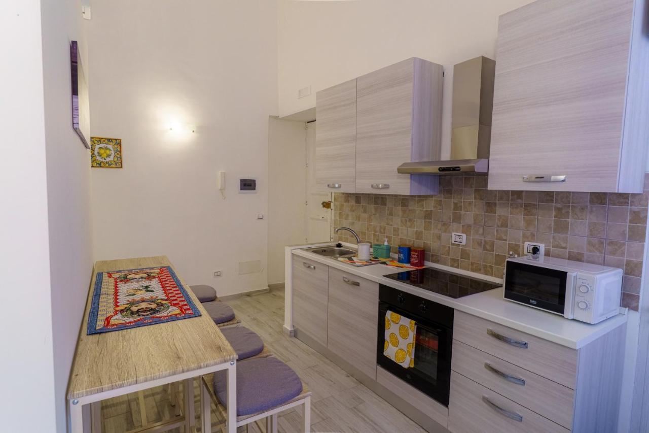 קטאניה Casta Diva Holiday Rooms מראה חיצוני תמונה